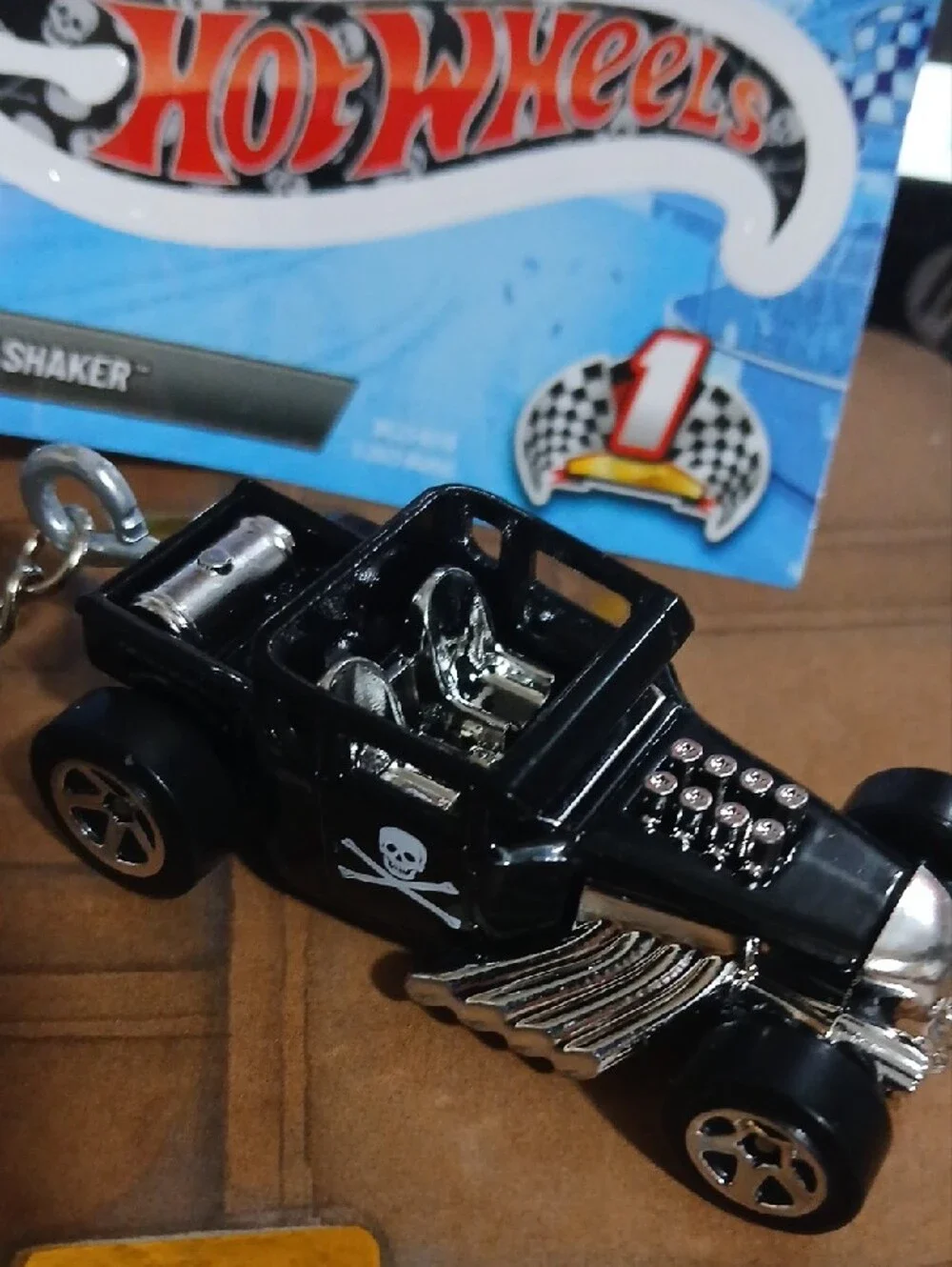 Black Bone Shaker Die-Cast Keychain Hot Wheels